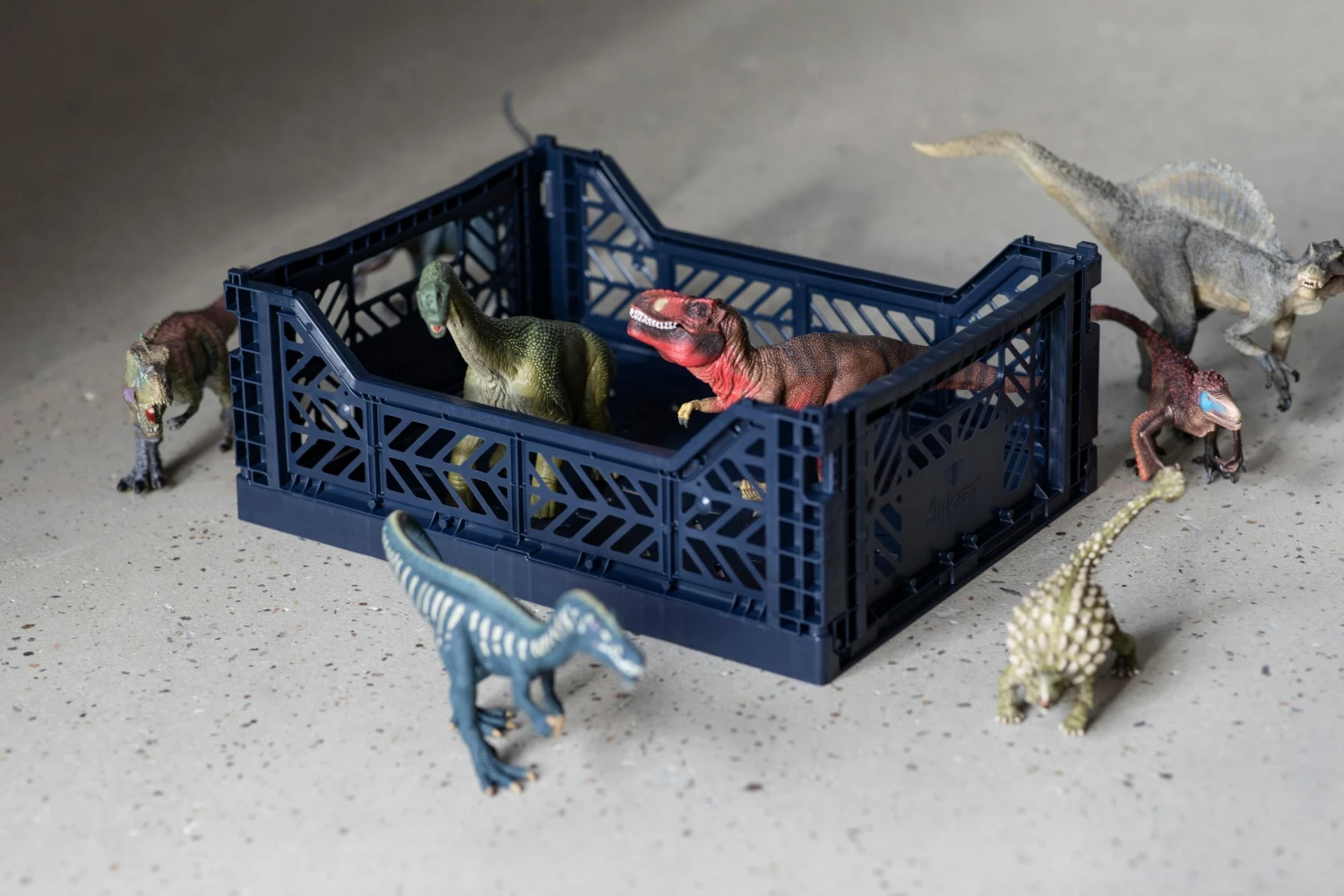 AYKASA Midi Storage Crate - Salmon 4 AYKASA Midi Storage Crate - Salmon